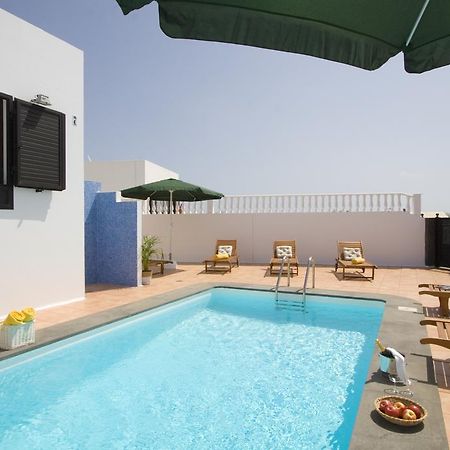 Grand Villa Famara Puerto Del Carmen Стая снимка
