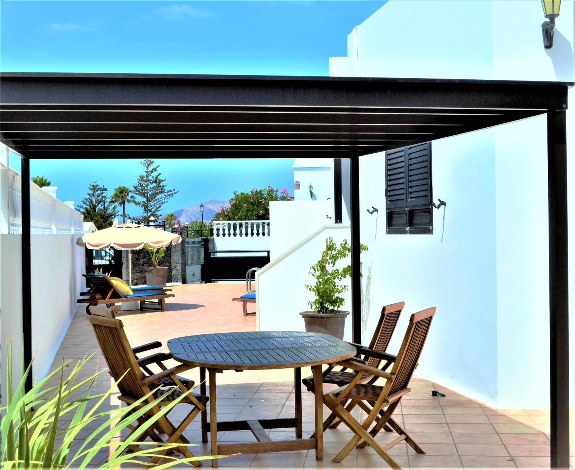 Grand Villa Famara Puerto Del Carmen Екстериор снимка