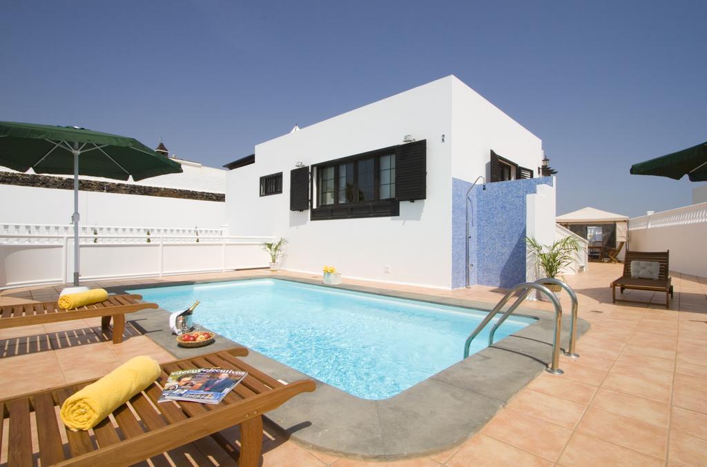 Grand Villa Famara Puerto Del Carmen Стая снимка